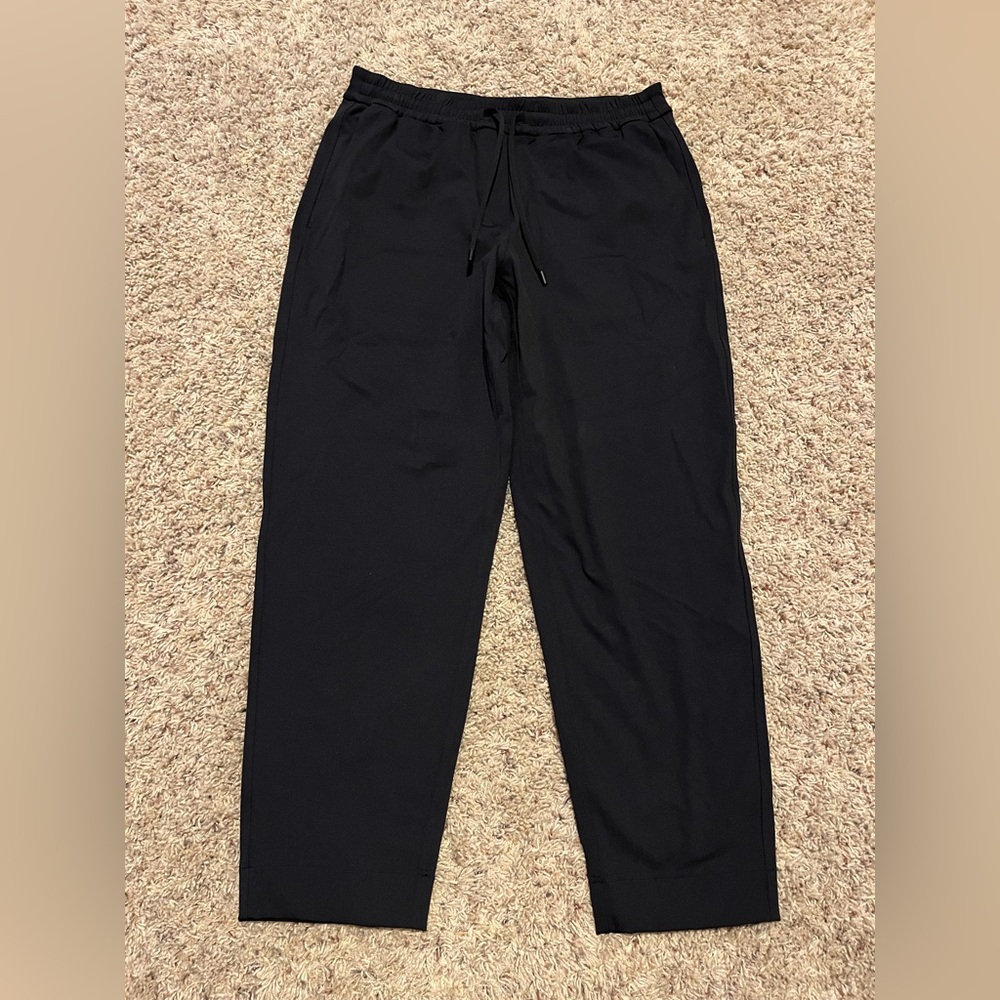 Lululemon Tapered Leg Mid Rise 7/8 Pants Luxtreme Black - Picture 2 of 6